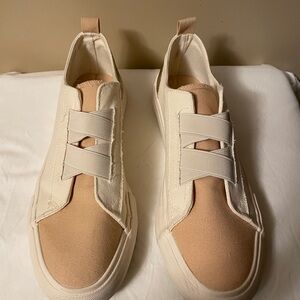 Serra Women's Cream and Tan Slip-On Sneakers